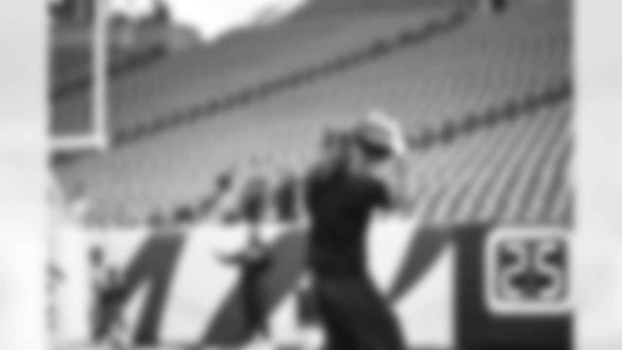 WR Andrei Iosivas warms up ahead of Thursday Night Football Week 7 against the Pittsburgh Steelers at Paycor Stadium, Thursday, Oct. 16, 2025.