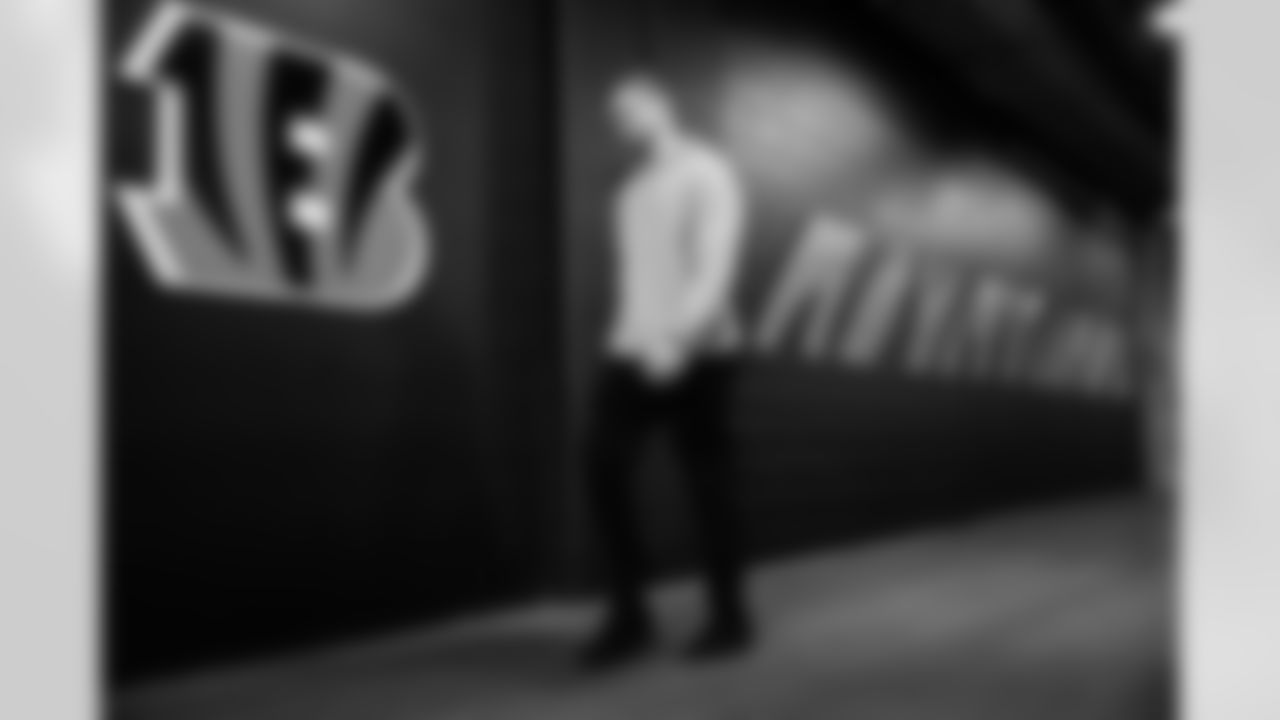 TE Mike Gesicki arrives at Paycor Stadium ahead of Week 17 against the Arizona Cardinals, Sunday, Dec. 28, 2025.