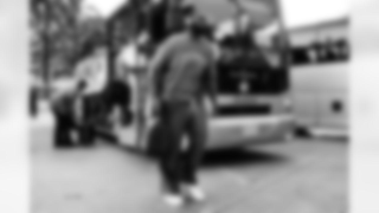 G Jalen Rivers arrives at Hard Rock Stadium ahead of Week 16 against the Dolphins, Sunday, Dec. 21, 2025.