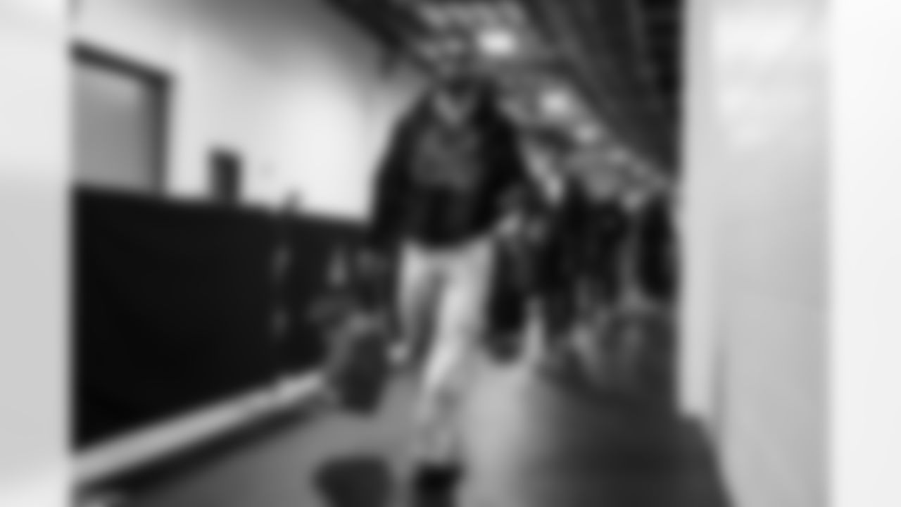 S Geno Stone arrives at Acrisure Stadium ahead of Week 11 against the Steelers in Pittsburgh, Sunday, Nov. 16, 2025.