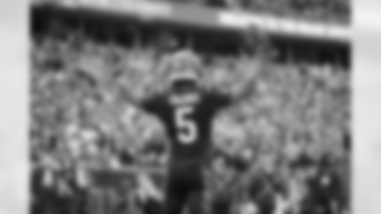 WR Tee Higgins celebrates his second touchdown during Week 9 against the Chicago Bears at Paycor Stadium, Sunday, Nov. 2, 2025.