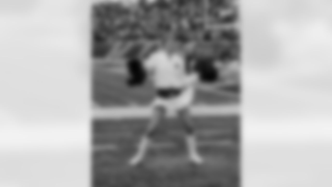 251214-153944350-DWC35010