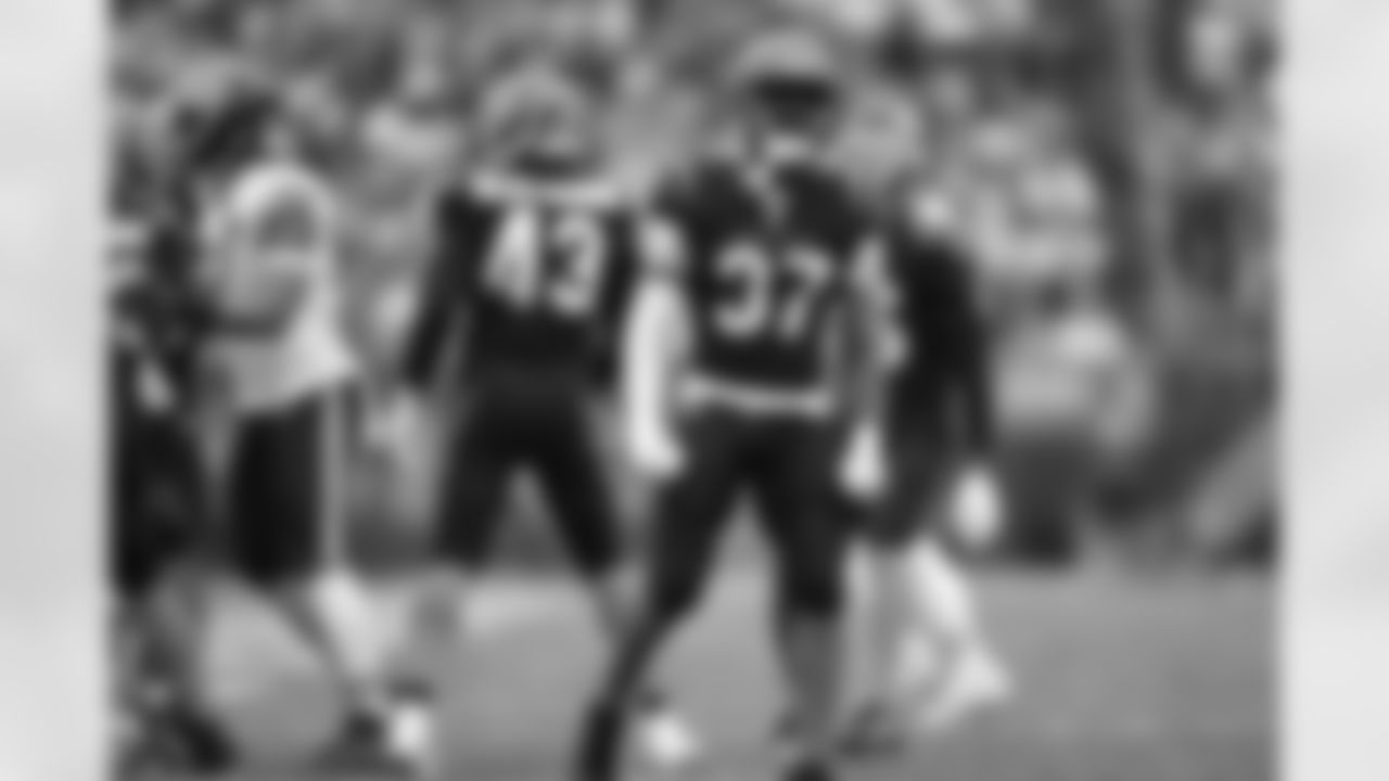 S PJ Jules during Week 9 against the Chicago Bears at Paycor Stadium, Sunday, Nov. 2, 2025.