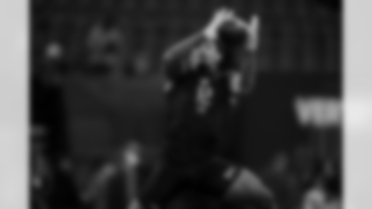 Kentucky running back Seth McGowan (12) participates in a drill during the 2026 NFL Scouting Combine on Saturday, February 28, 2026 in Indianapolis, Indiana. (Cooper Neill/NFL)