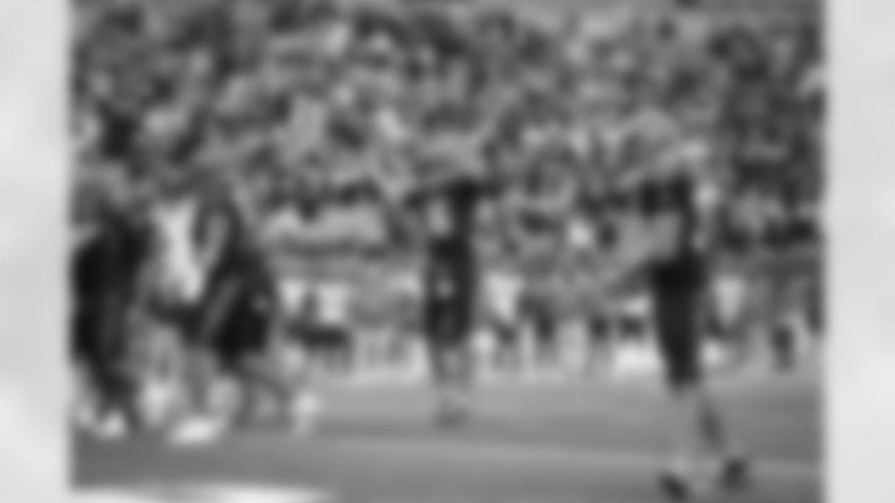 QB Joe Flacco celebrates a touchdown pass during Week 9 against the Chicago Bears at Paycor Stadium, Sunday, Nov. 2, 2025.