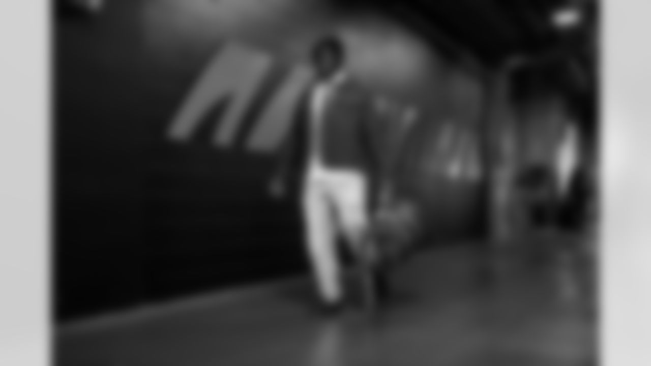 LB Demetrius Knight Jr. arrives at Paycor Stadium ahead of Week 12 against the New England Patriots, Sunday, Nov. 23, 2025.