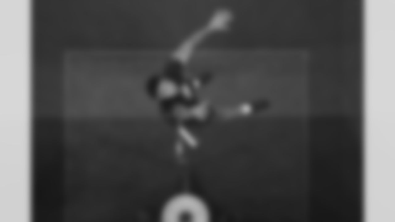 Auburn defensive lineman Keldric Faulk (38) goes through drills and testing at the NFL football scouting combine in Indianapolis, Thursday, Feb. 26, 2026. (AP Photo/Eric Gay)