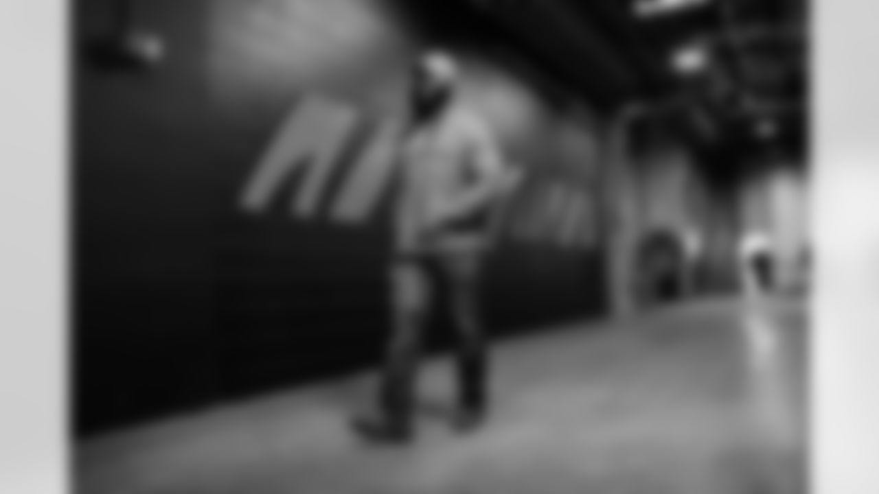 RB Samaje Perine arrives at Paycor Stadium ahead of Week 15 against the Baltimore Ravens, Sunday, Dec. 14, 2025.