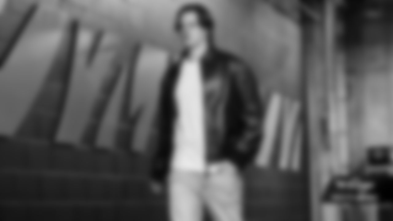 QB Joe Burrow arrives to Paycor Stadium ahead of Week 18 against the Cleveland Browns, Sunday, Jan. 4, 2026.