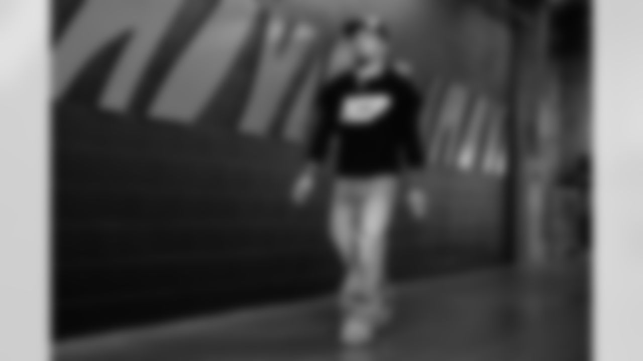 RB Chase Brown arrives at Paycor Stadium ahead of Week 12 against the New England Patriots, Sunday, Nov. 23, 2025.