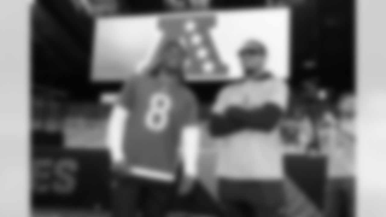 WR Ja'Marr Chase with Panthers CB Jaycee Horn during practice at the 2026 Pro Bowl Games, Monday, Feb. 2, 2026.