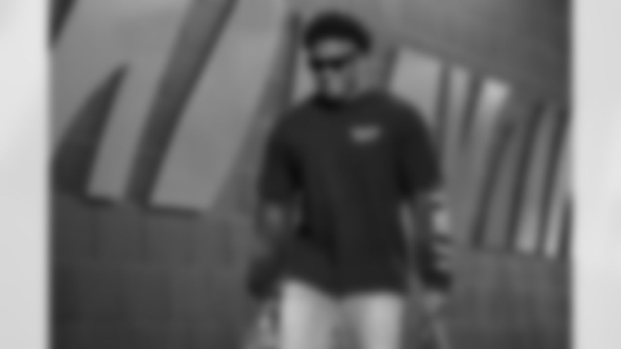 LB Barrett Carter arrives at Paycor Stadium ahead of Week 12 against the New England Patriots, Sunday, Nov. 23, 2025.