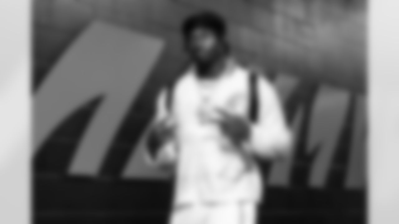 DE Shemar Stewart arrives at Paycor Stadium ahead of Week 9 against the Chicago Bears, Sunday, Nov. 2, 2025.