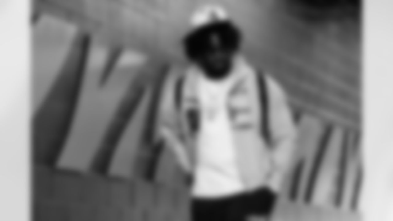 DE Shemar Stewart arrives at Paycor Stadium ahead of Thursday Night Football in Week 7 against the Pittsburgh Steelers, Thursday, Oct. 16, 2025.
