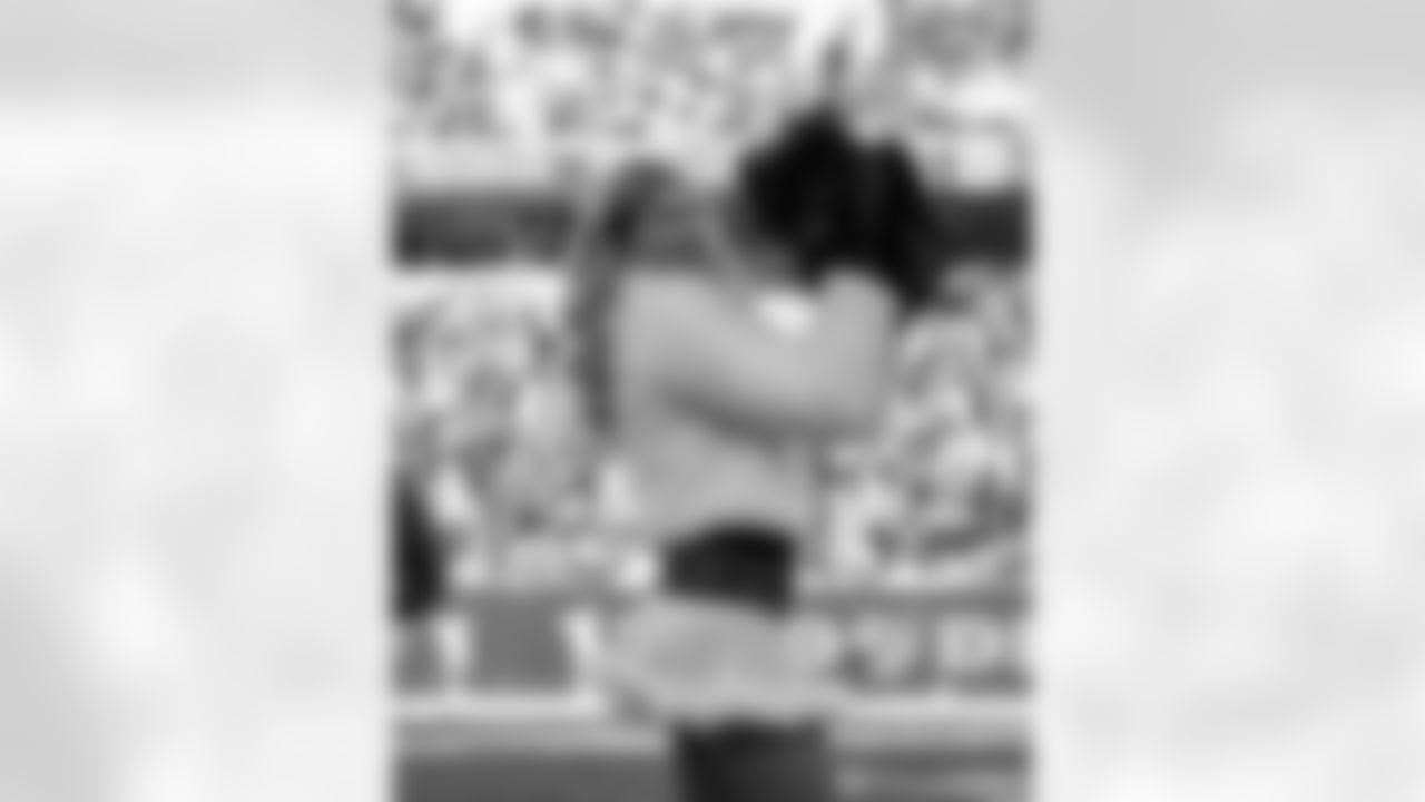 251214-134317930-DWC32610