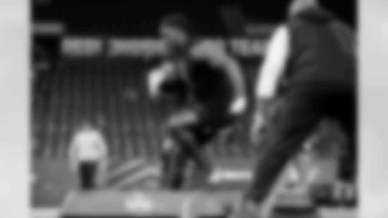 Notre Dame running back Jadarian Price (15) participates in a drill during the 2026 NFL Scouting Combine on Saturday, February 28, 2026 in Indianapolis, Indiana. (Lauren Leigh Bacho/NFL)