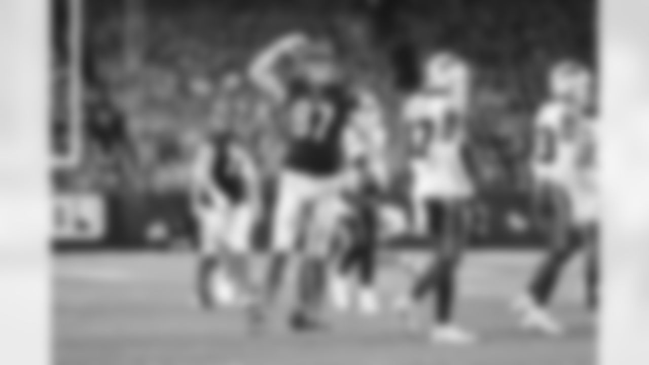 TE Tanner Hudson celebrates during Sunday Night Football against the Buffalo Bills at Paycor Stadium in Week 9 of the 2023 season.