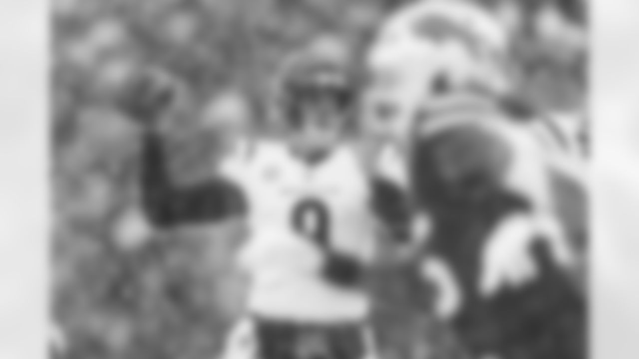 QB Joe Burrow throws the ball against the Buffalo Bills during Week 14, Sunday, Dec. 7, 2025.