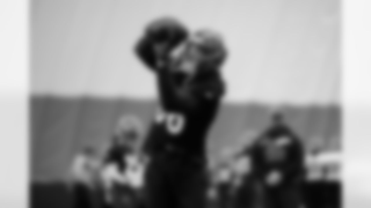 TE Mike Gesicki during practice at IEL Indoor Facility, Wednesday, Dec. 31, 2025.