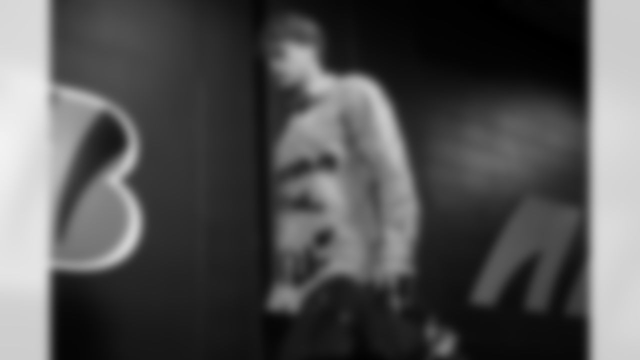 2025 WK02 JAX Arrivals 079