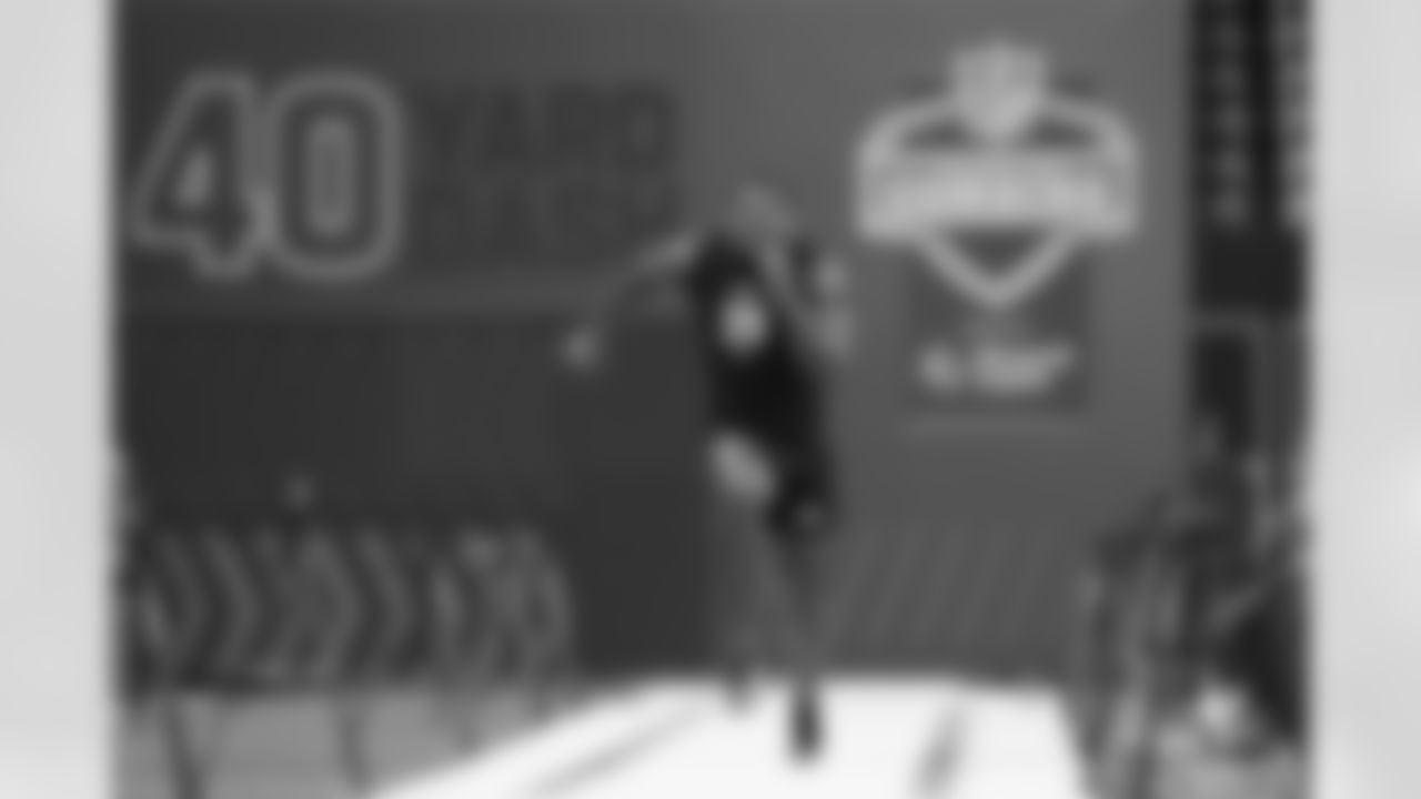 Florida defensive lineman George Gumbs Jr. (39) runs the 40-yard dash at the NFL football scouting combine in Indianapolis, Thursday, Feb. 26, 2026. (AP Photo/Julio Cortez)