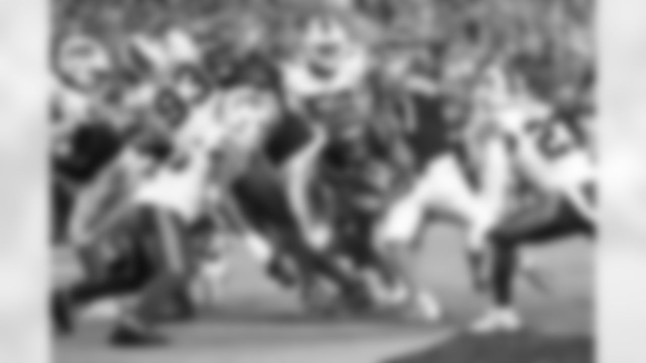 HB Joe Mixon scores a touchdown during Sunday Night Football against the Buffalo Bills at Paycor Stadium in Week 9 of the 2023 season.