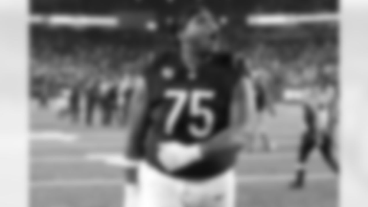 Cincinnati Bengals offensive tackle Orlando Brown Jr. celebrates the win after an NFL football game against the Denver Broncos, Saturday, Dec. 28, 2024, in Cincinnati. (AP Photo/Kareem Elgazzar)