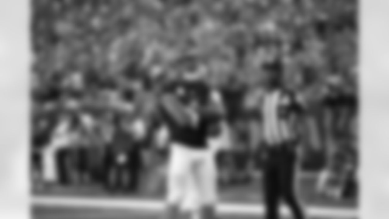 WR Ja'Marr Chase scores a touchdown during Week 5 against the Detroit Lions, Sunday, Oct. 5, 2025.