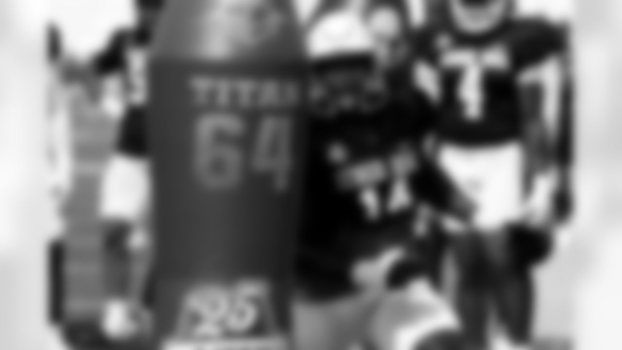 American team defensive lineman Shemar Stewart of Texas A&M (14) runs through drills during practice for the Senior Bowl NCAA college football game, Wednesday, Jan. 29, 2025, in Mobile, Ala. (AP Photo/Butch Dill)