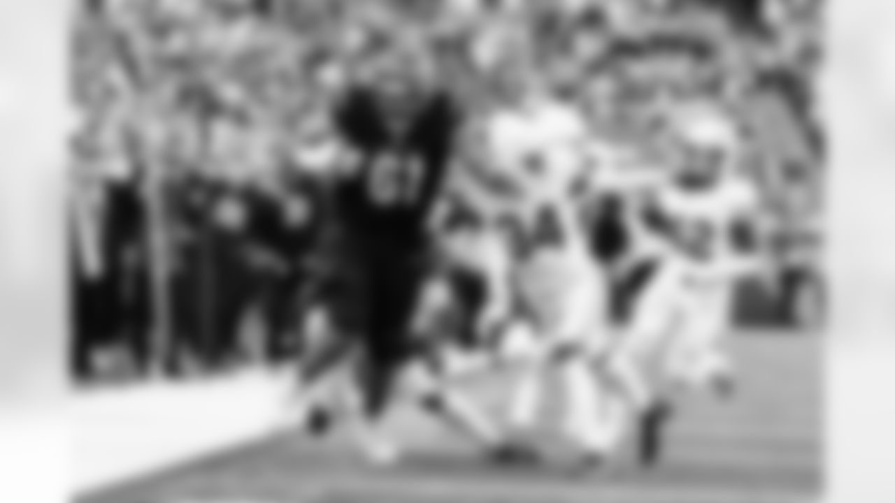 OT Cody Ford runs after the catch during Week 17 against the Arizona Cardinals at Paycor Stadium, Sunday, Dec. 28, 2025.