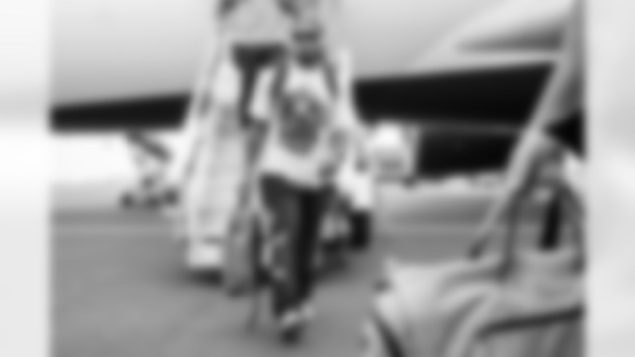 RB Tahj Brooks arrives in Philadelphia ahead of the Bengals' Preseason Week 1 game against the Eagles, Wednesday, August 6, 2025.
