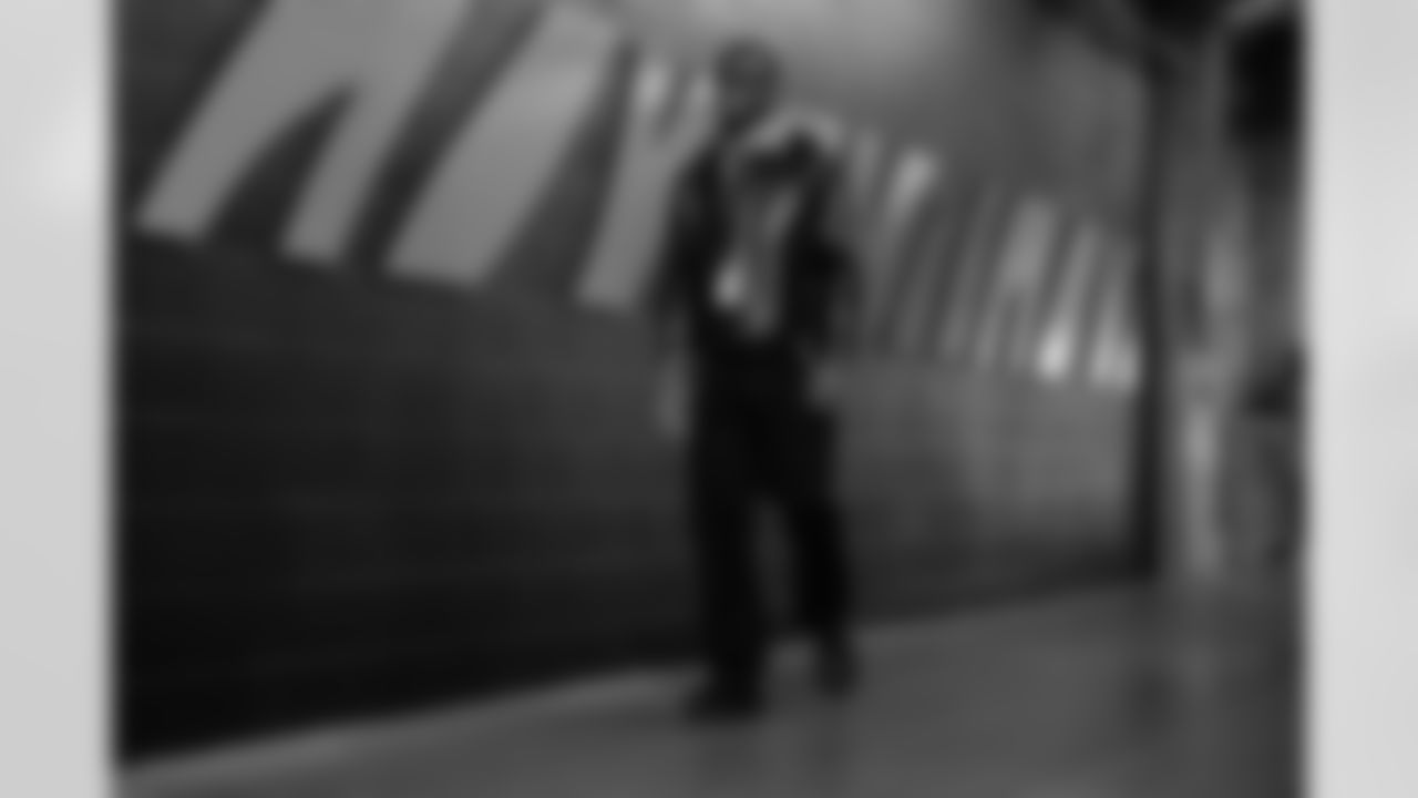 WR Tee Higgins arrives at Paycor Stadium ahead of Week 12 against the New England Patriots, Sunday, Nov. 23, 2025.