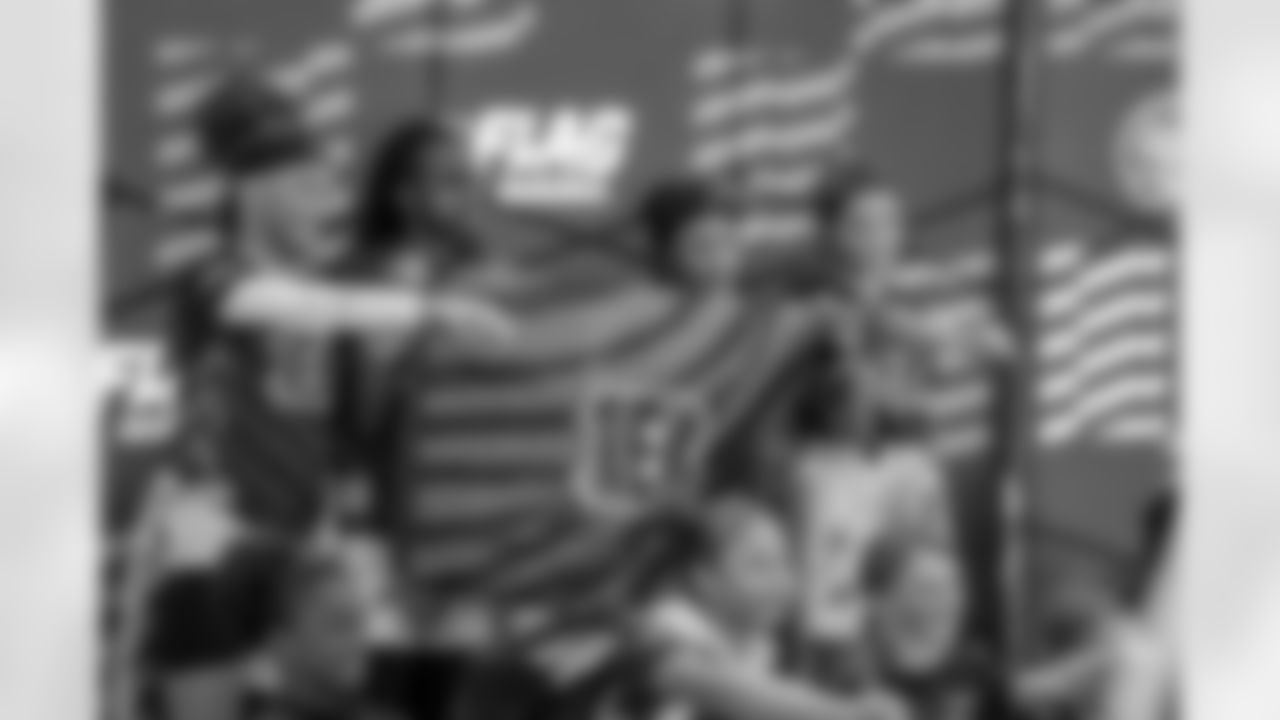 10122025_FlagFootball-1