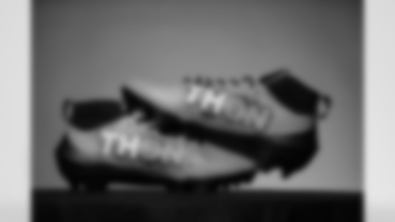 WR Mitch Tinsley's cleats for the 2025 MyCauseMyCleats game in Week 12 2025.