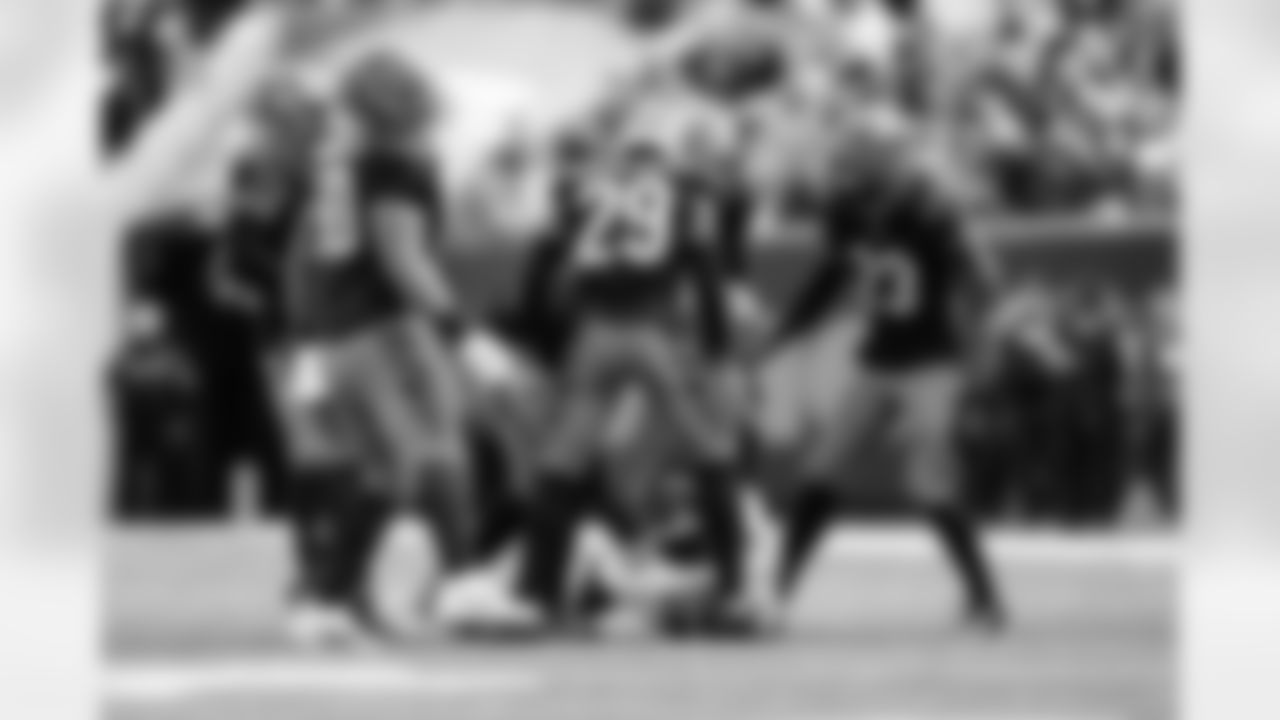 CB Cam Taylor-Britt and the defense after a tackle during Week 8 against the New York Jets, Sunday, Oct. 26, 2025