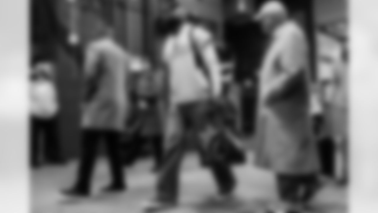 S Jordan Battle arrives at Highmark Stadium ahead of Week 14 against the Buffalo Bills, Sunday, Dec. 7, 2025.