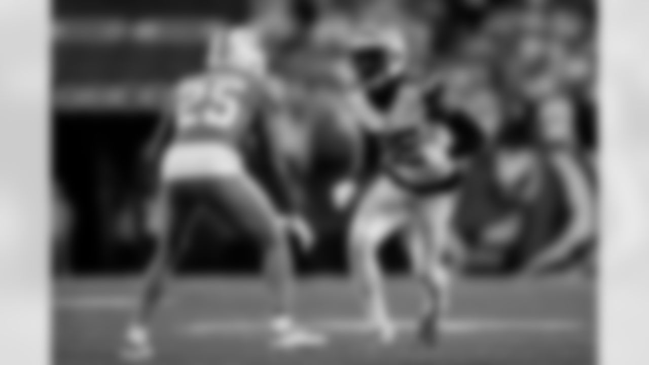 Cincinnati Bengals wide receiver Tee Higgins (85) runs a route during an NFL football game against the Miami Dolphins, Thursday, Sept. 29, 2022, in Cincinnati. The Bengals defeated the Dolphins, 27-15. (Ryan Kang via AP)