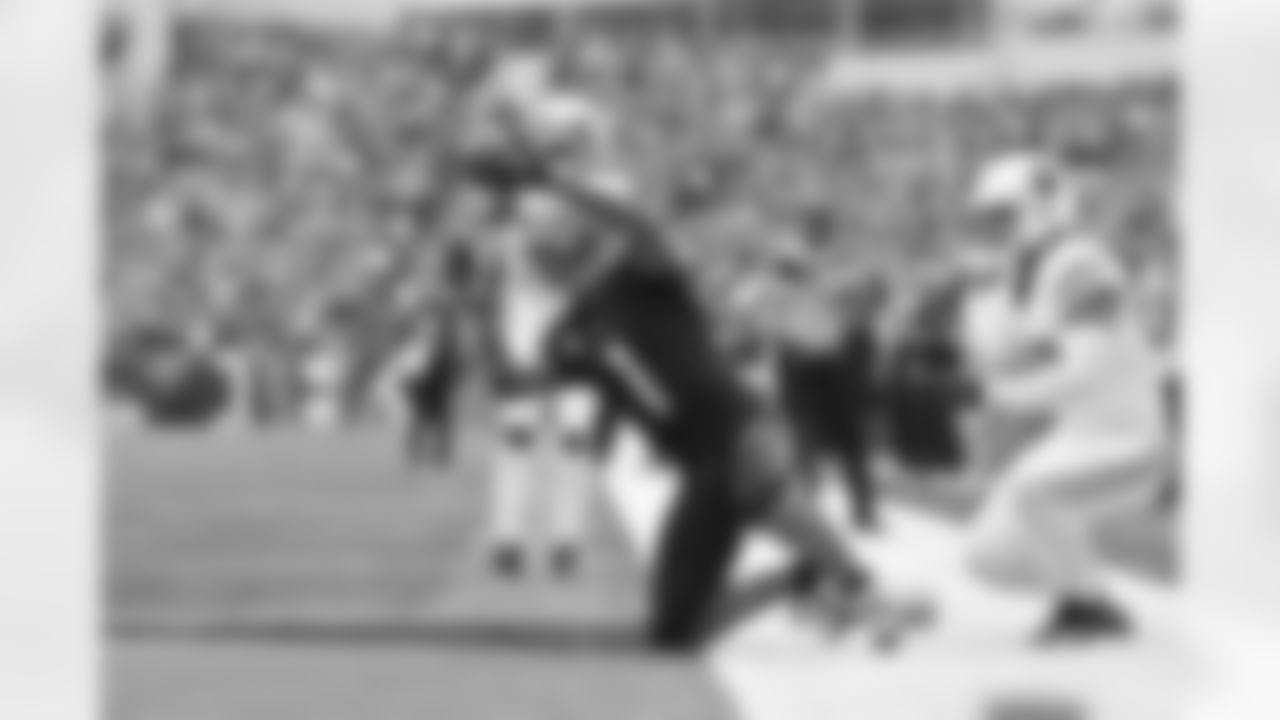 WR Ja'Marr Chase celebrates a touchdown during Week 17 against the Arizona Cardinals at Paycor Stadium, Sunday, Dec. 28, 2025.