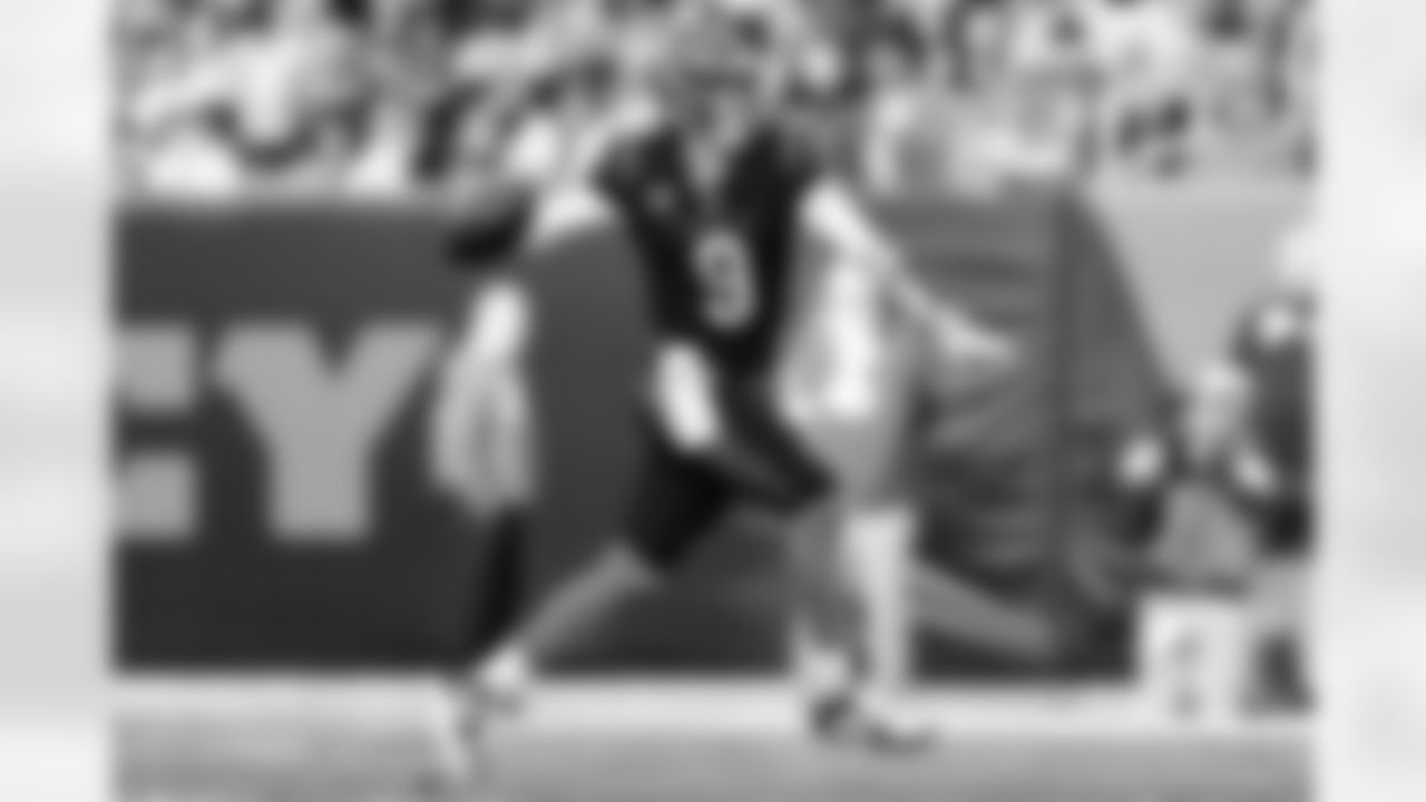 QB Joe Burrow throws on the run during Week 17 against the Arizona Cardinals at Paycor Stadium, Sunday, Dec. 28, 2025.