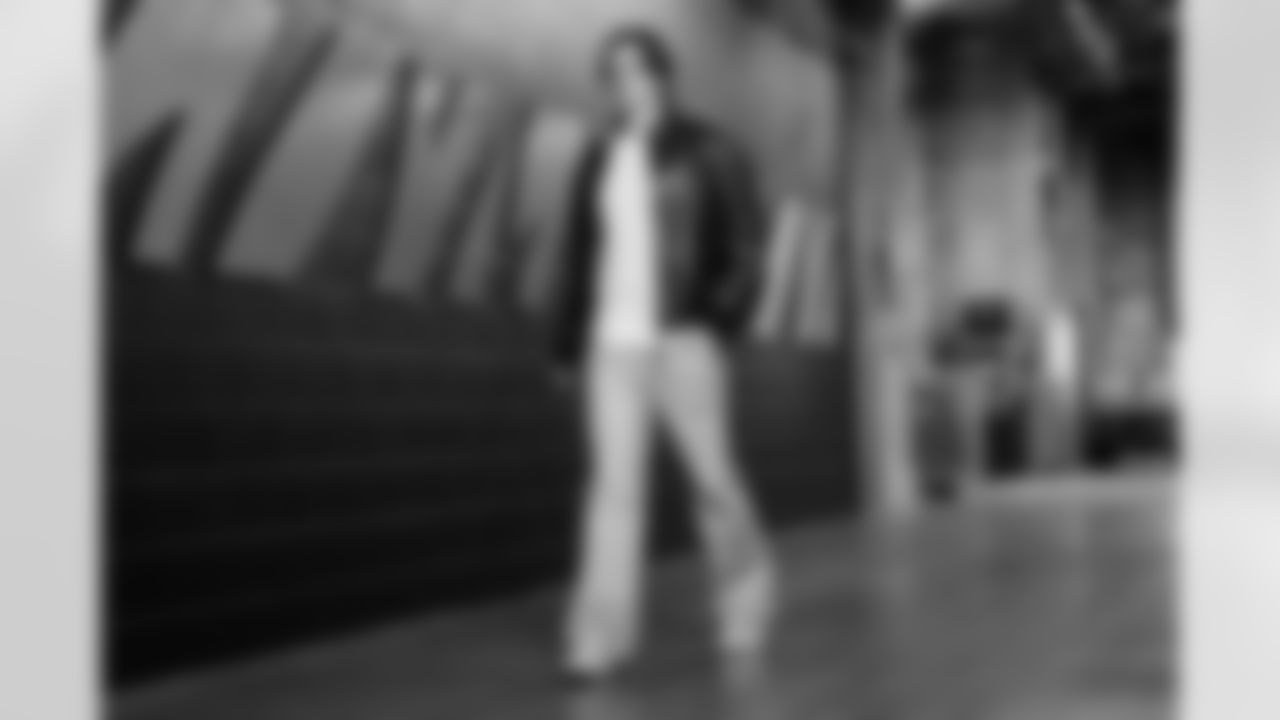 QB Joe Burrow arrives at Paycor Stadium ahead of Week 18 against the Cleveland Browns, Sunday, Jan. 4, 2026.