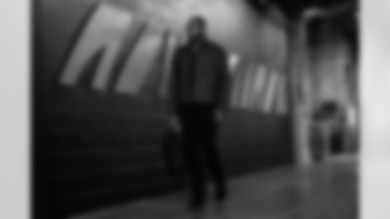 DE Myles Murphy arrives to Paycor Stadium ahead of Week 18 against the Cleveland Browns, Sunday, Jan. 4, 2026.