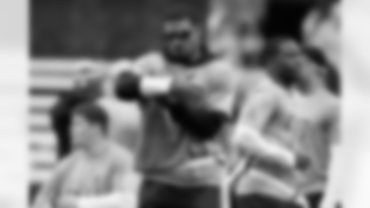 AFC wide receiver Ja'Marr Chase, of the Cincinnati Bengals, looks toward his arm during an NFL Pro Bowl Games practice in San Francisco, Monday, Feb. 2, 2026.