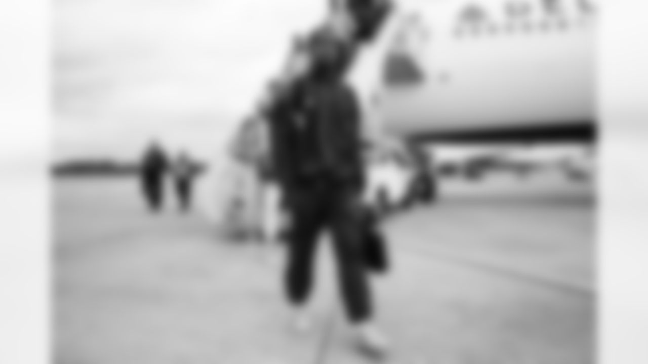 CB Dax Hill arrives in Pittsburgh ahead of Week 11 against the Steelers, Saturday, Nov. 15, 2025.