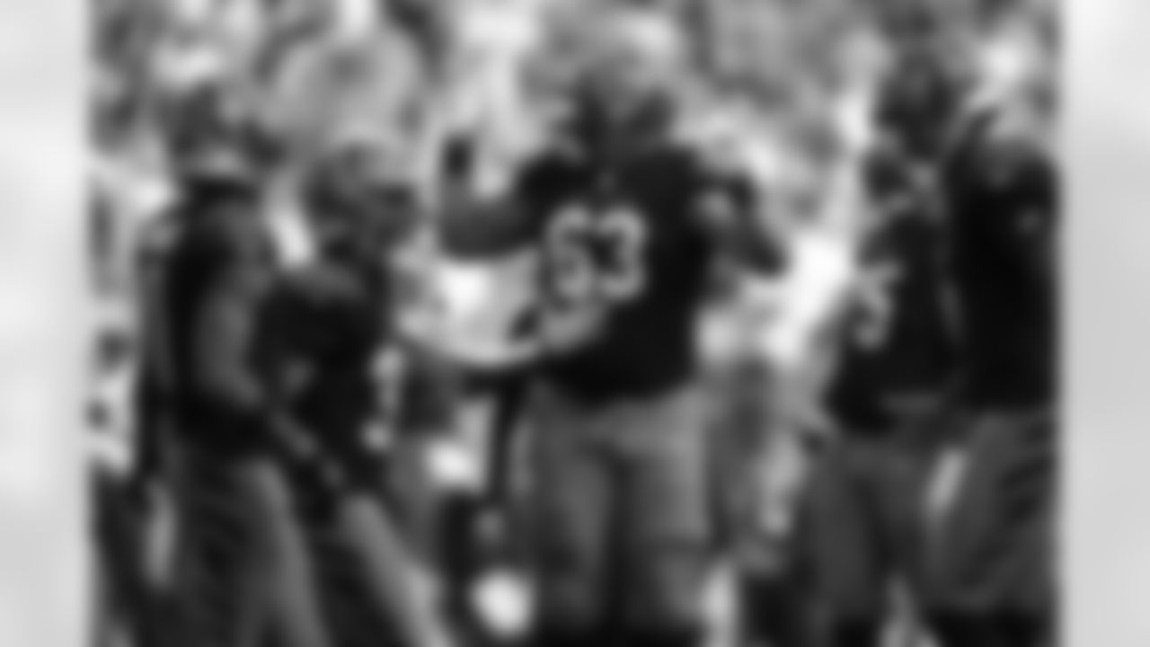 G Dylan Fairchild celebrates a touchdown during Week 8 against the New York Jets, Sunday, Oct. 26, 2025