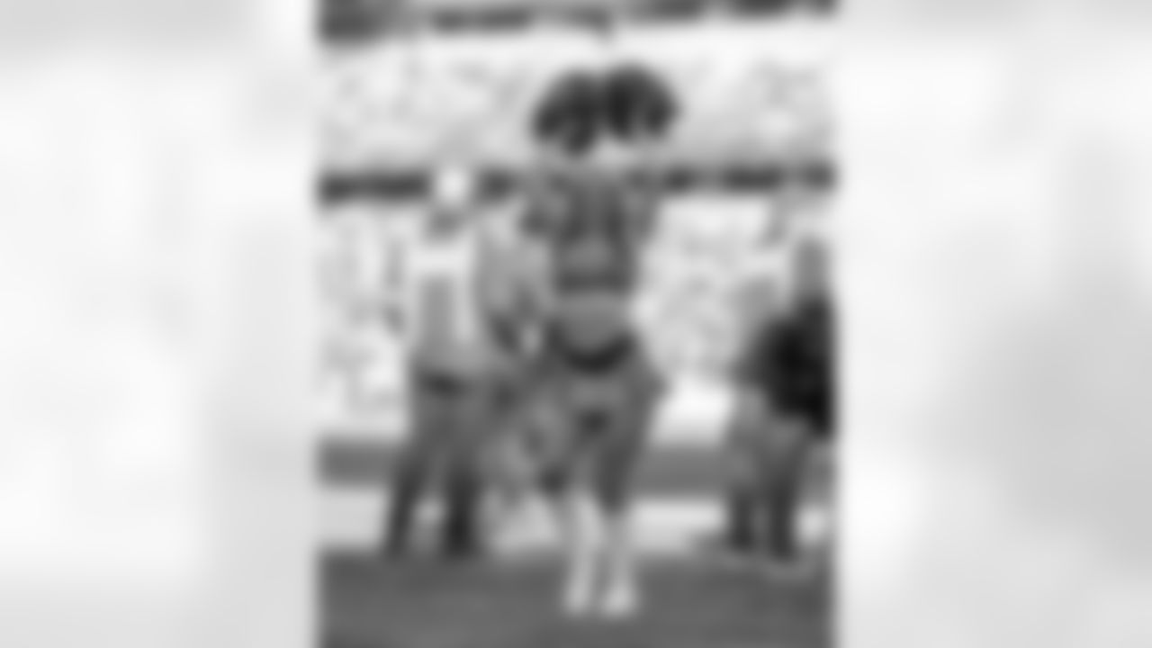 251123-130702810-DWC55946