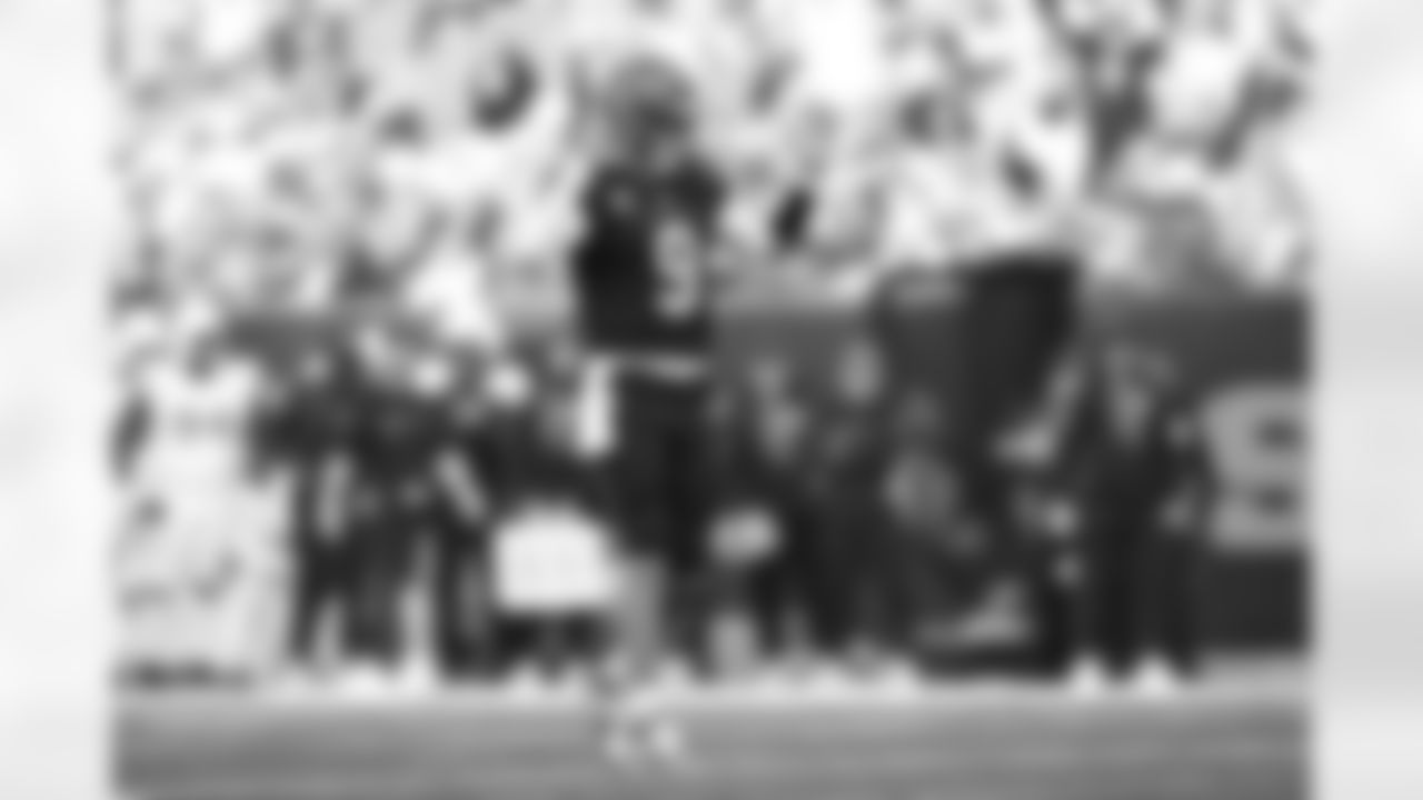 QB Joe Burrow celebrates a touchdown during Week 17 against the Arizona Cardinals at Paycor Stadium, Sunday, Dec. 28, 2025.