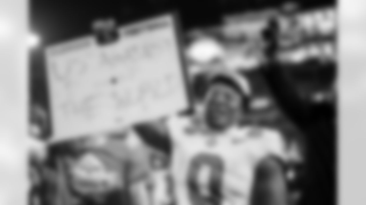 Clemson linebacker Barrett Carter (0) reacts after defeating SMU during the Atlantic Coast Conference championship NCAA college football game Saturday, Dec. 7, 2024, in Charlotte, N.C. (AP Photo/Jacob Kupferman)