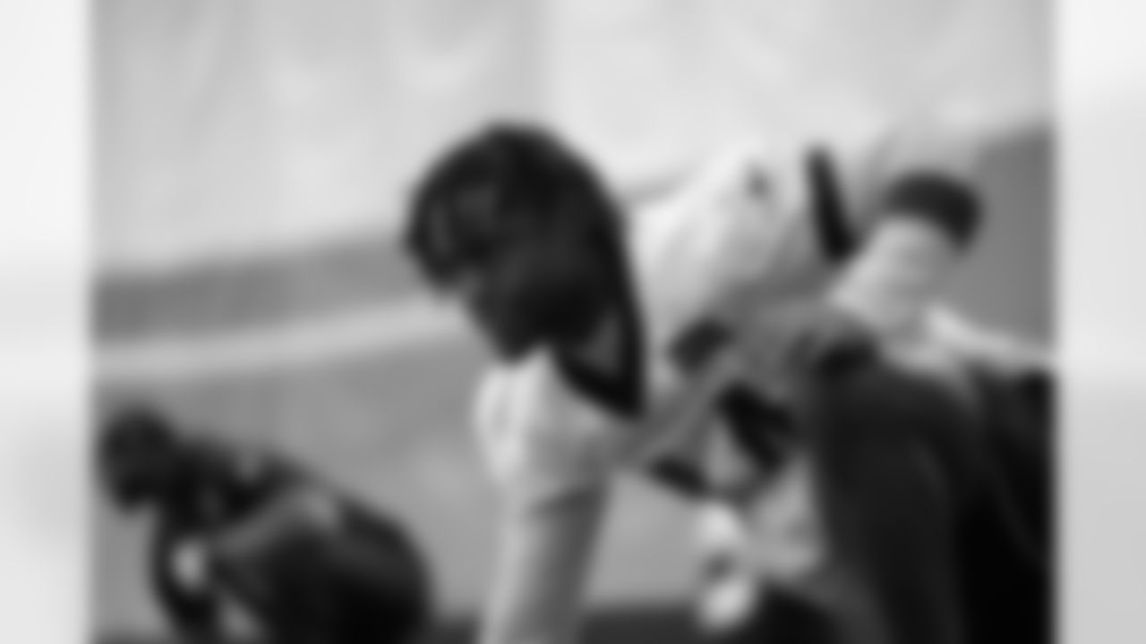 LB Demetrius Knight Jr. during practice at IEL Indoor Facility, Wednesday, Dec. 31, 2025.