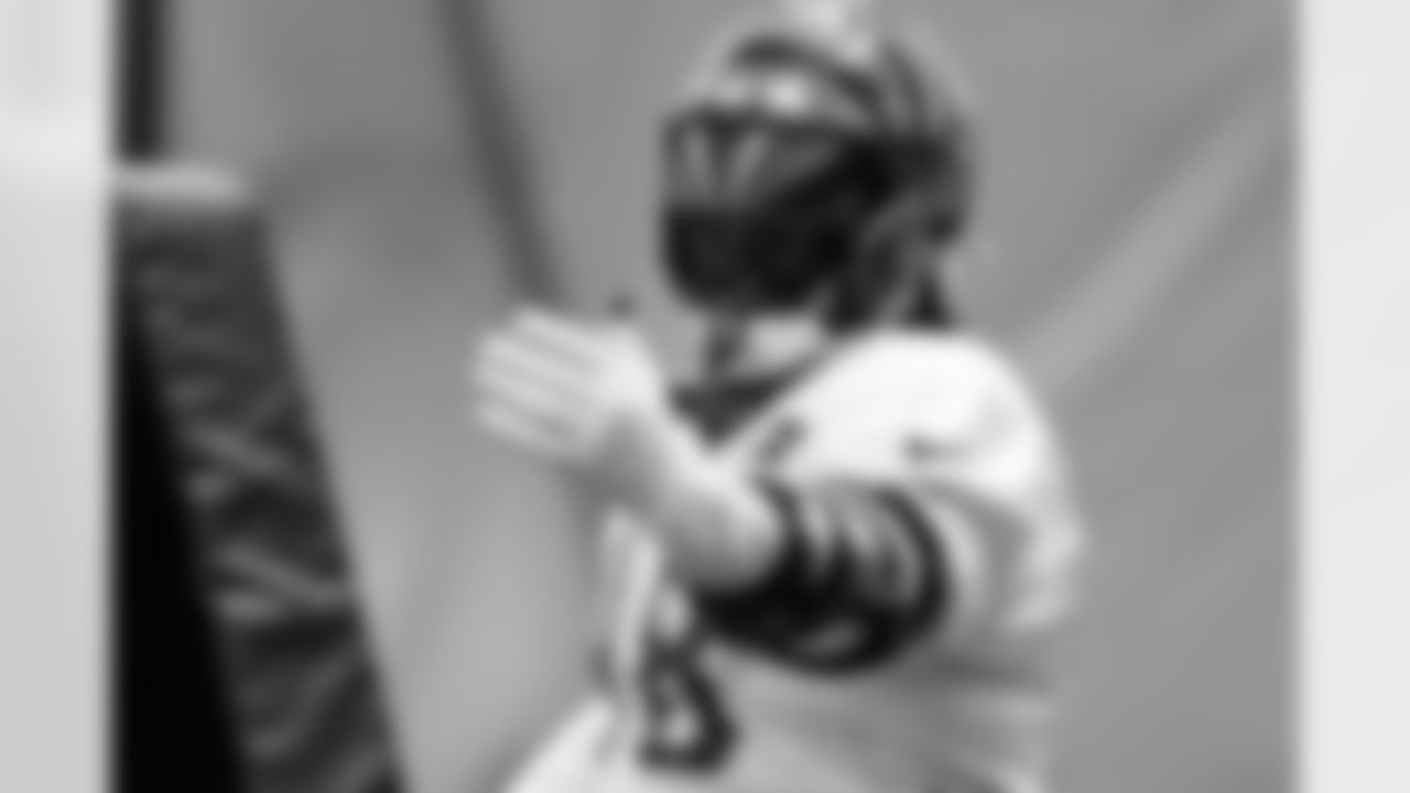 DT T.J. Slaton Jr. during practice at the IEL Indoor Facility, Wednesday, Oct. 29, 2025.