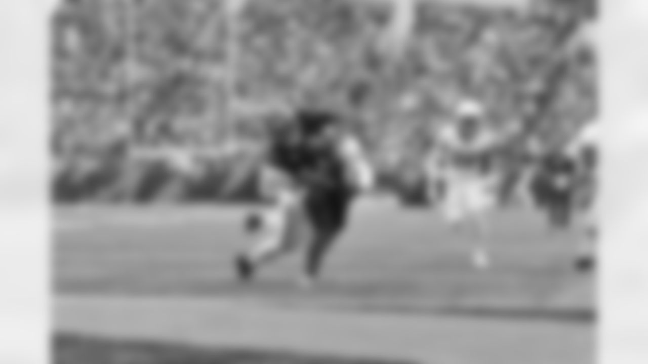 WR Ja'Marr Chase scores a touchdown during Week 17 against the Arizona Cardinals at Paycor Stadium, Sunday, Dec. 28, 2025.